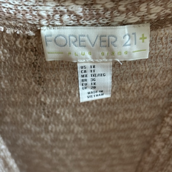 Forever 21 new sweater size 1X never worn tan or gold and cream - Picture 2 of 4